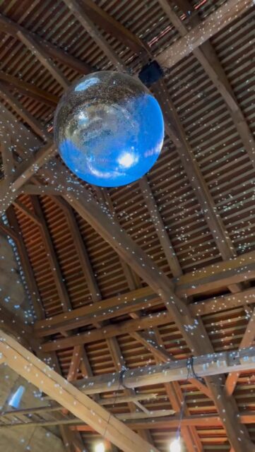 Unsere allererste Saison als LIEBLINGSDJS liegt hinter uns.
Ein riesiges DANKE an all unsere Brautpaare für euer Vertrauen und an alle Feierwütigen, die mit uns die Nächte durchgemacht haben. Ihr habt dieses Jahr für uns unvergesslich gemacht. 🫶
Wir sind bereit für 2026! 🥳
Happy New Year 🎆 
#hochzeitsdj #weddingdj #eventdj